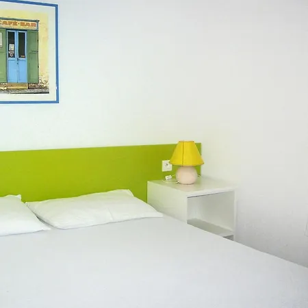 Apartment Marina Di Pinarello 2 For 2 Pers