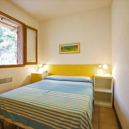 Marina Di Pinarello, 2 For 2 Pers Daire Zonza